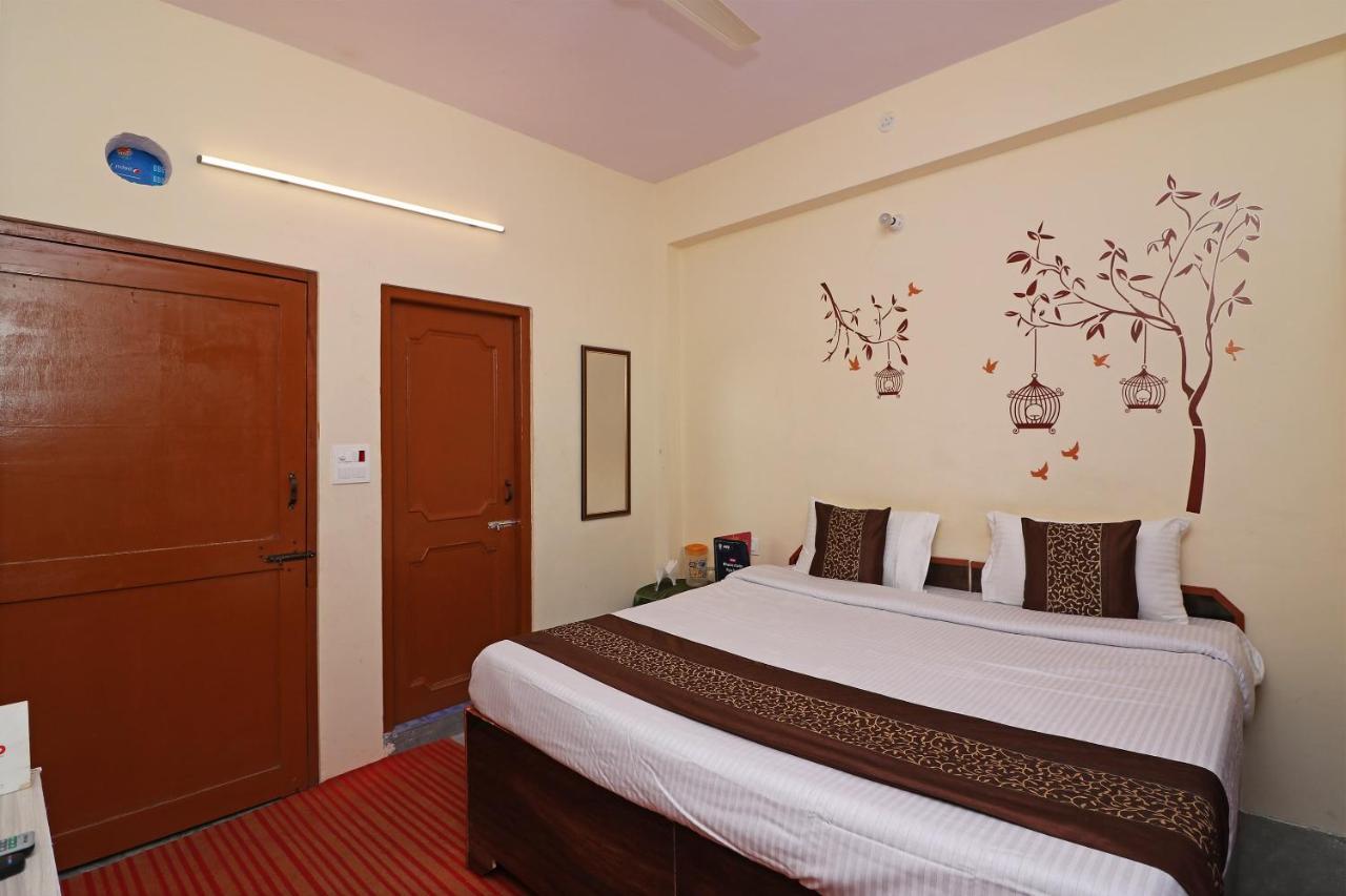 Oyo 13728 Hotel Kempty Valley View Hotel & Restaurant Masuri Exterior foto