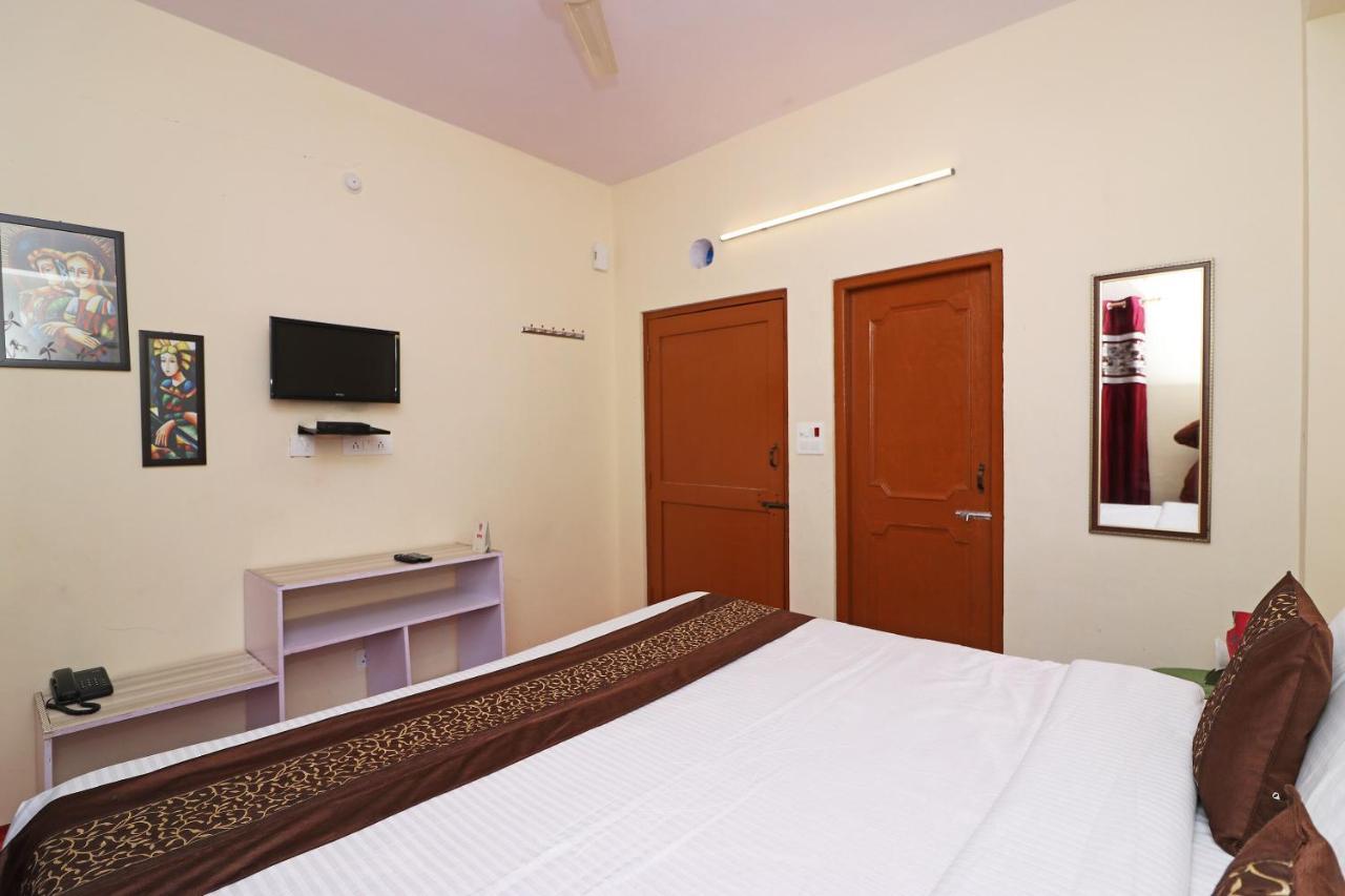 Oyo 13728 Hotel Kempty Valley View Hotel & Restaurant Masuri Exterior foto