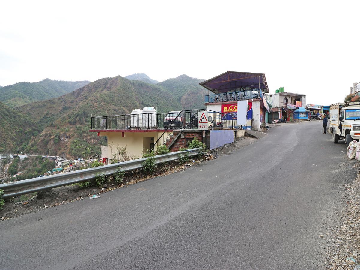 Oyo 13728 Hotel Kempty Valley View Hotel & Restaurant Masuri Exterior foto