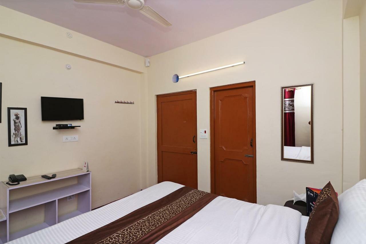 Oyo 13728 Hotel Kempty Valley View Hotel & Restaurant Masuri Exterior foto
